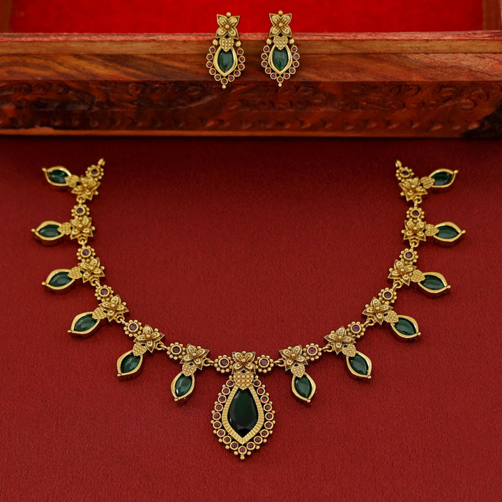 Raksha Nagapadam Palakka Short Neckpiece With Earring