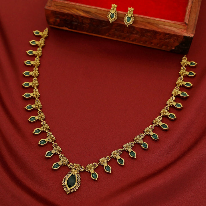 Raksha Nagapadam Palakka Long Neckpiece With Earring