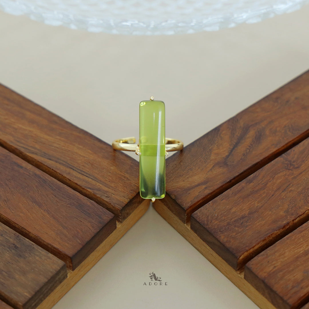 Jaarvi Glossy Rectangle Ring