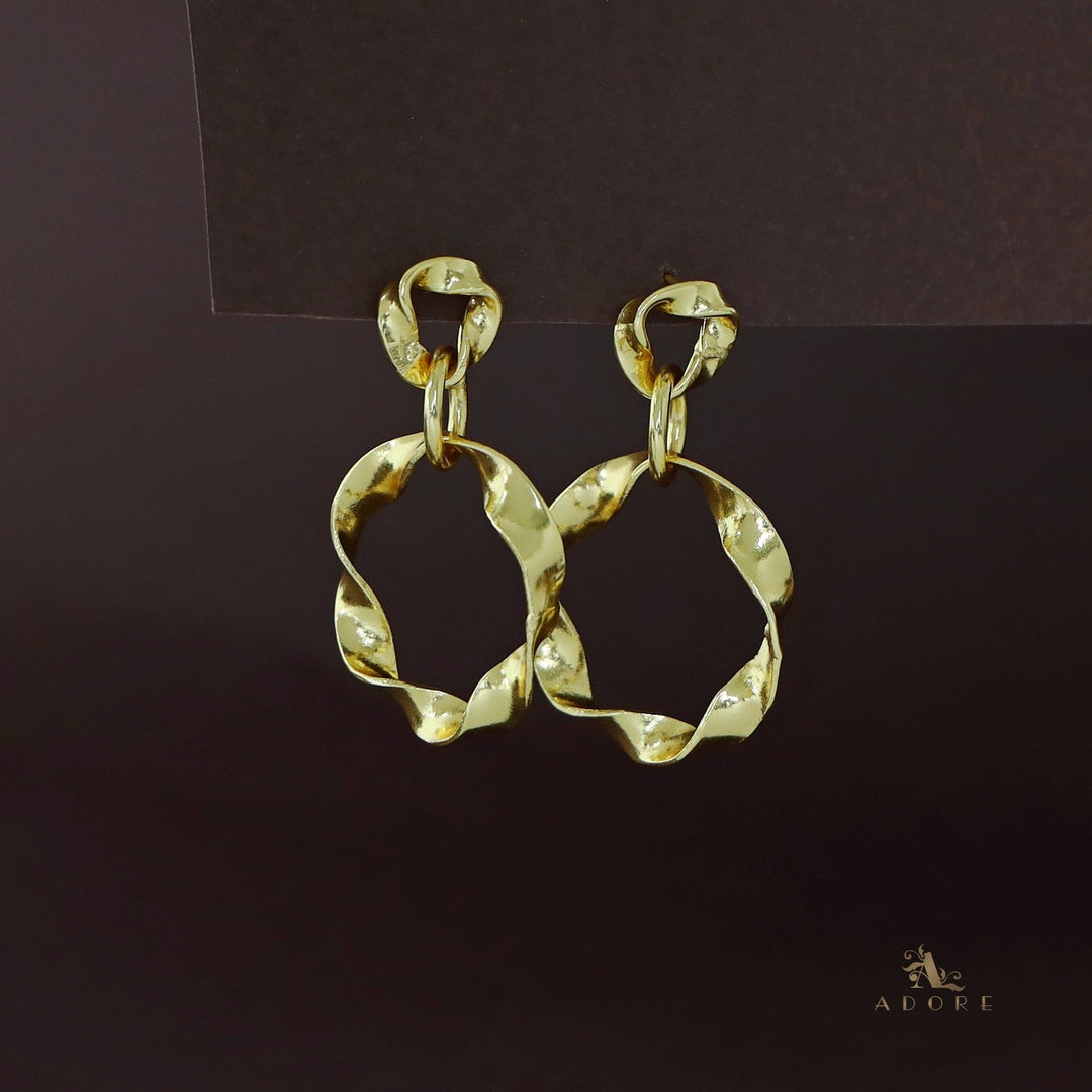 Merla Golden Curly Round Earring