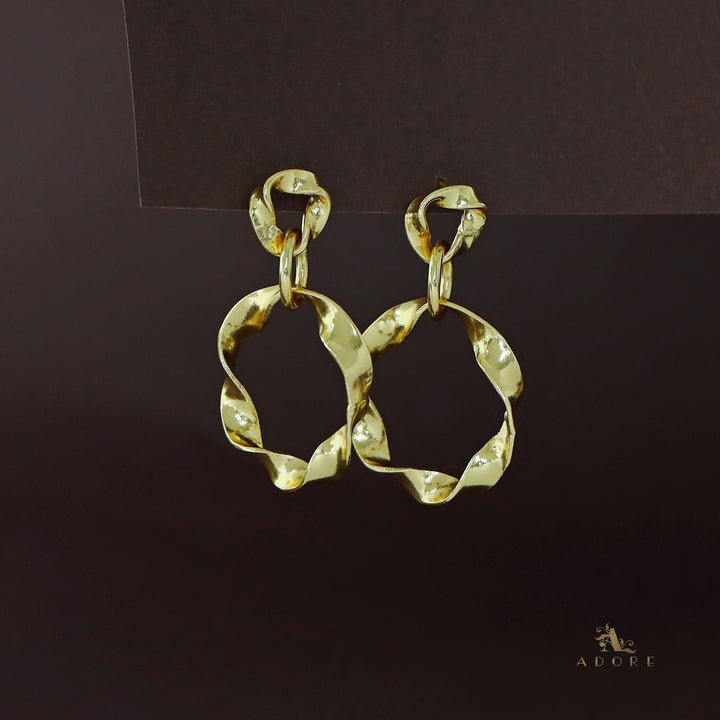 Merla Golden Curly Round Earring