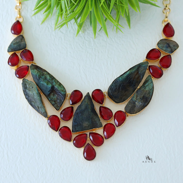 Amara Neckpiece