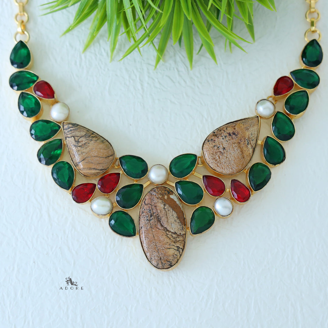 Ivy Glare Neckpiece