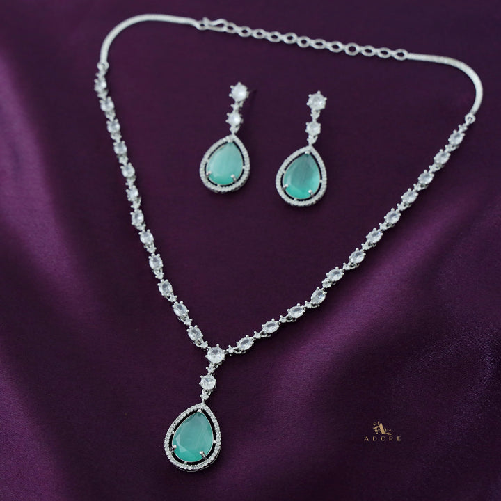 Silver Mirielle Glossy Drop Neckpiece With Earring