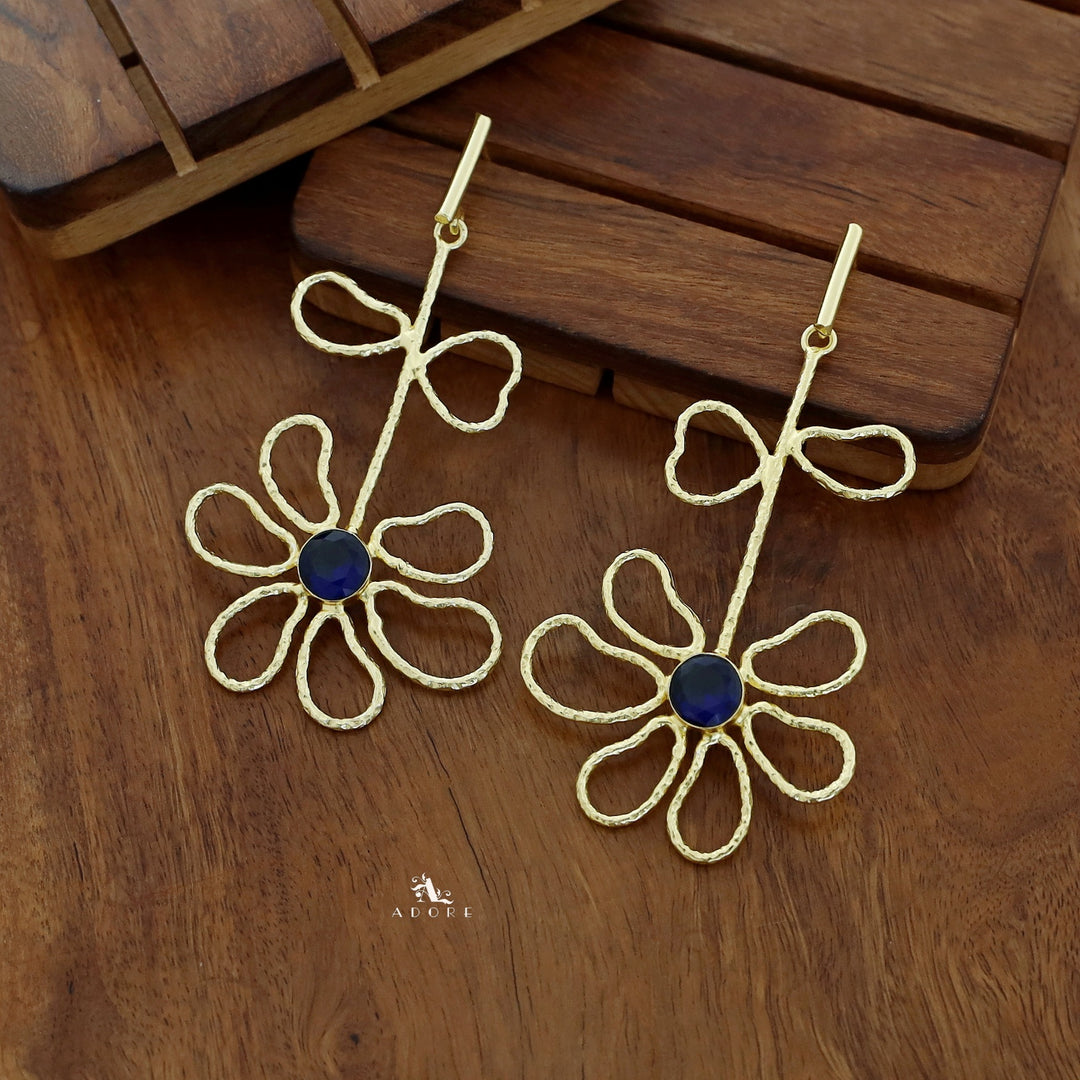 Alma Golden Flower Leaf Glossy Earring