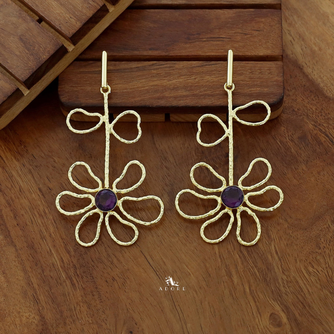 Alma Golden Flower Leaf Glossy Earring