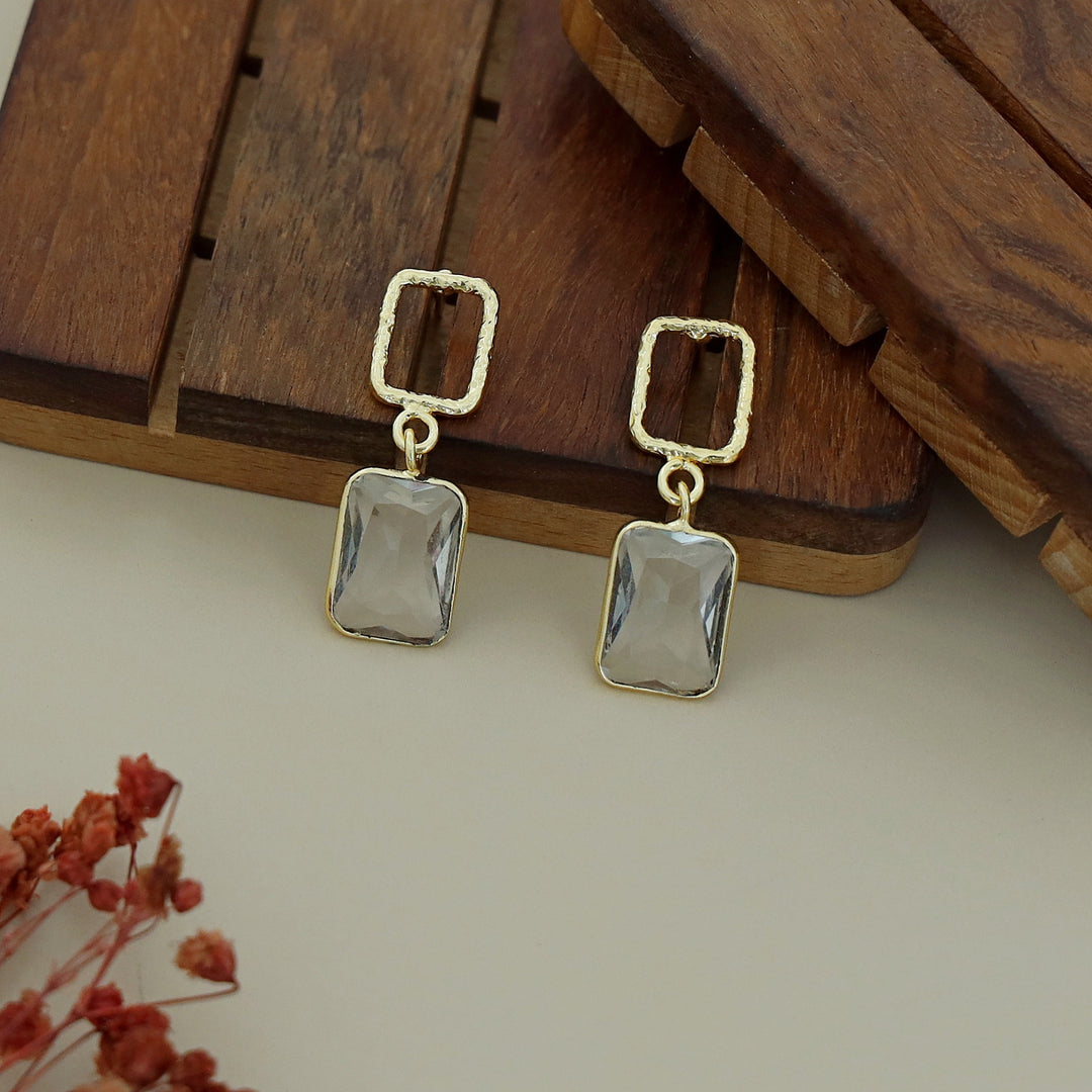 Golden Glossy Textured Rectangle Earring