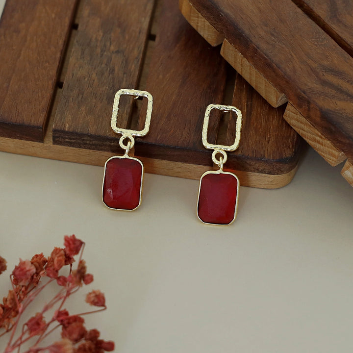 Golden Glossy Textured Rectangle Earring