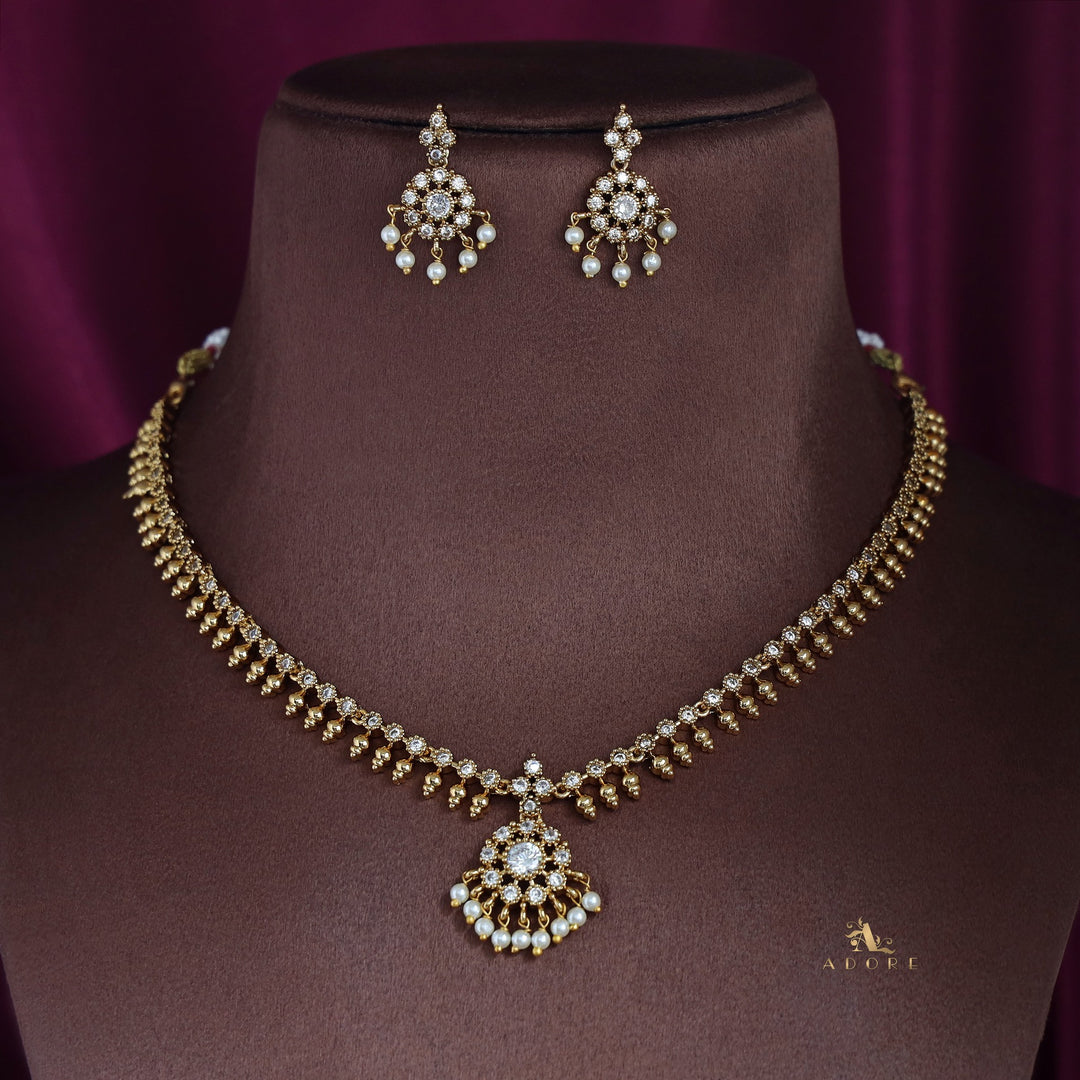 Chaitra Short Flowery Pearl Neckpice With Earring