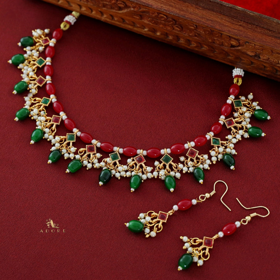 Aashvi Pearl Neckpiece With Drop Earring