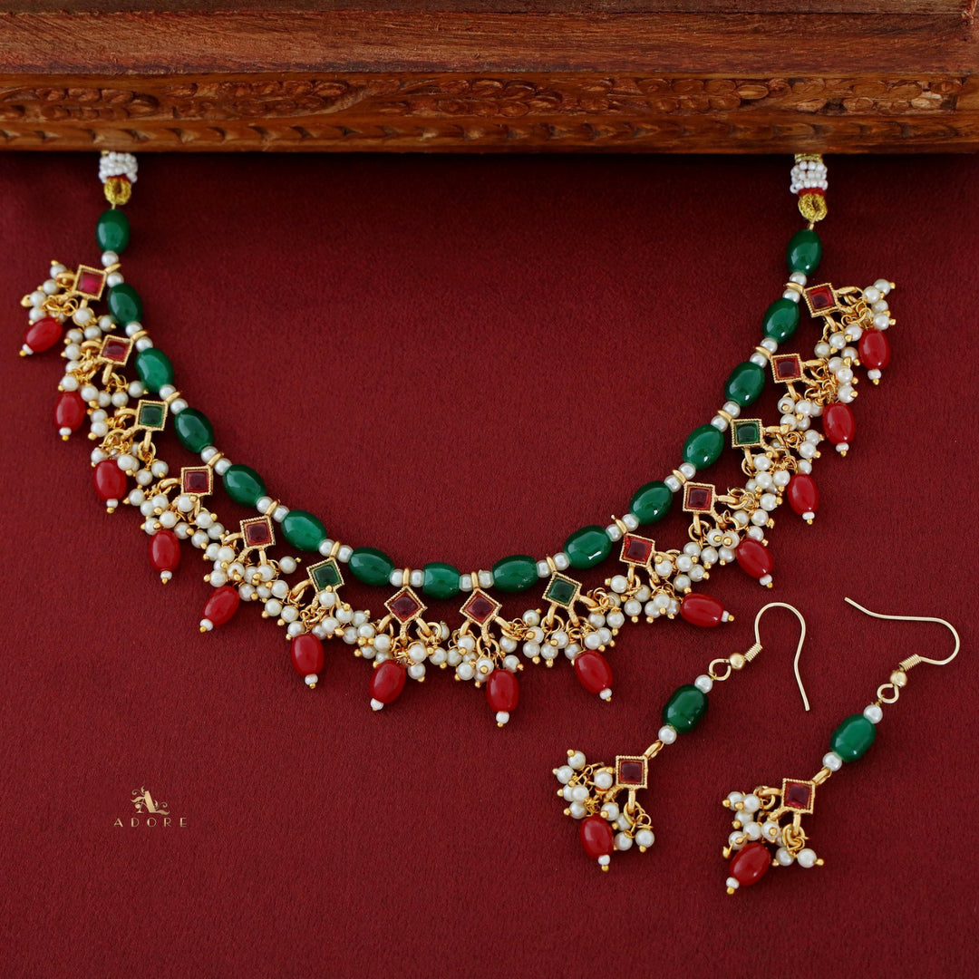 Aashvi Pearl Neckpiece With Drop Earring