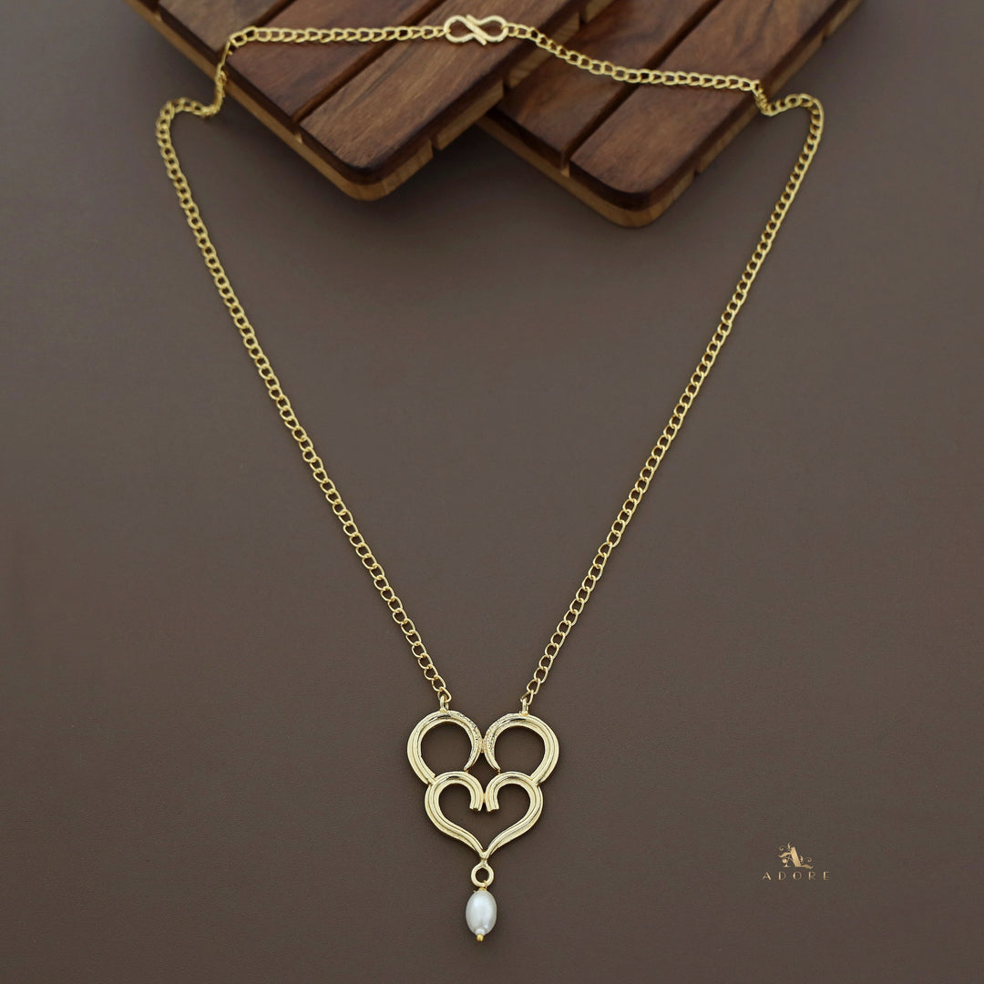 Skyla Double Heart Pearl Neckpiece