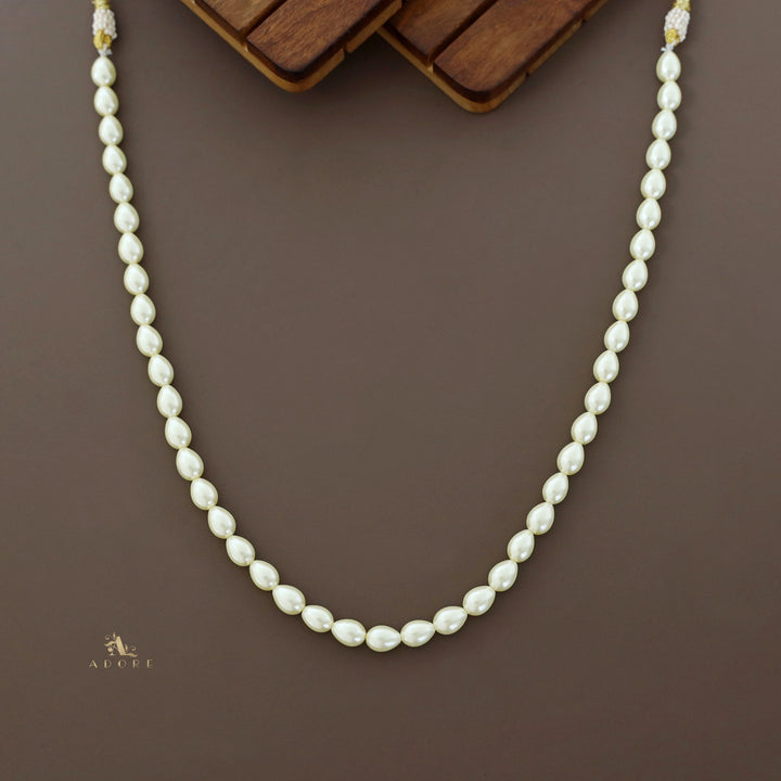 Vimaksha Pearl Neckpiece