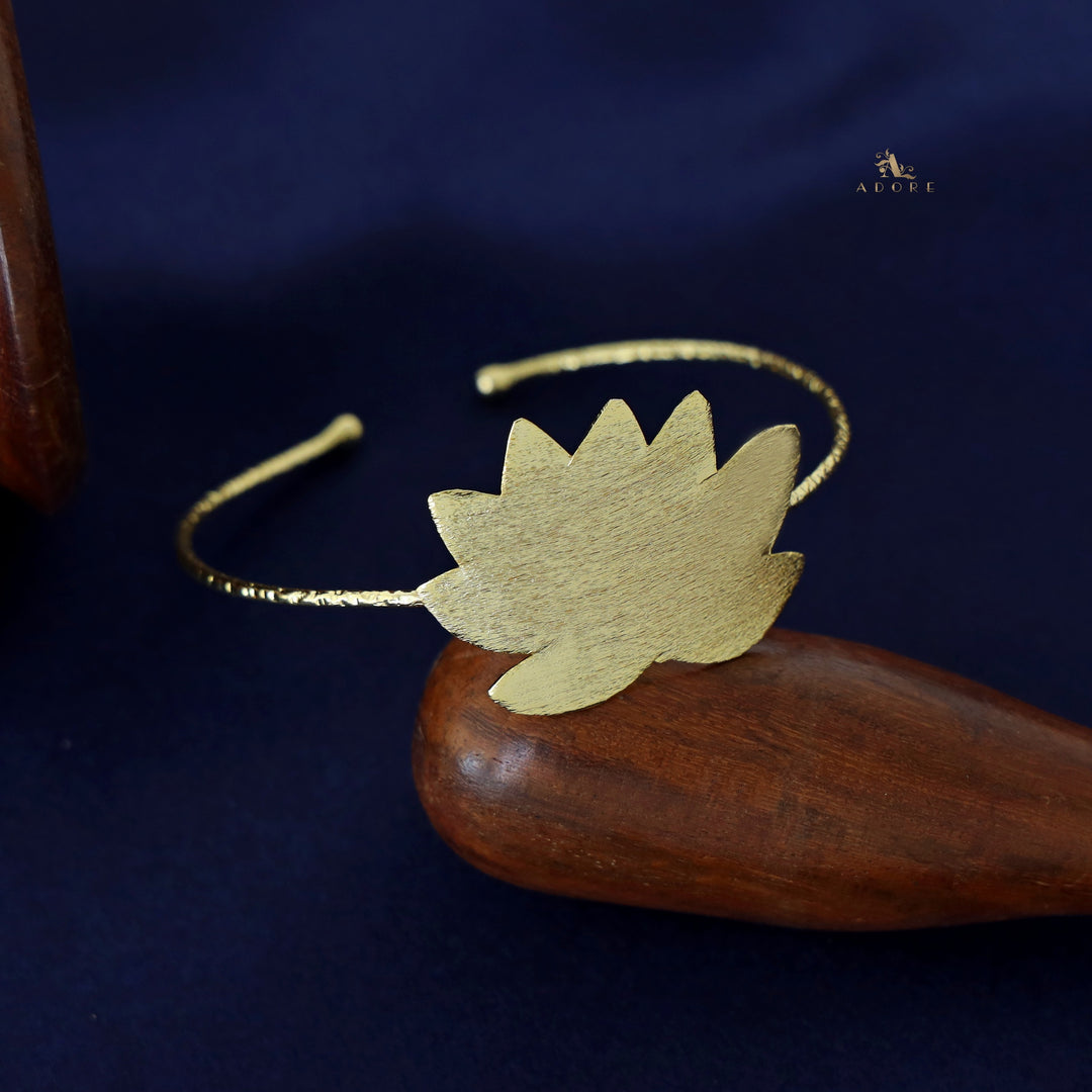 Golden Textured Flower Hammered Bangle