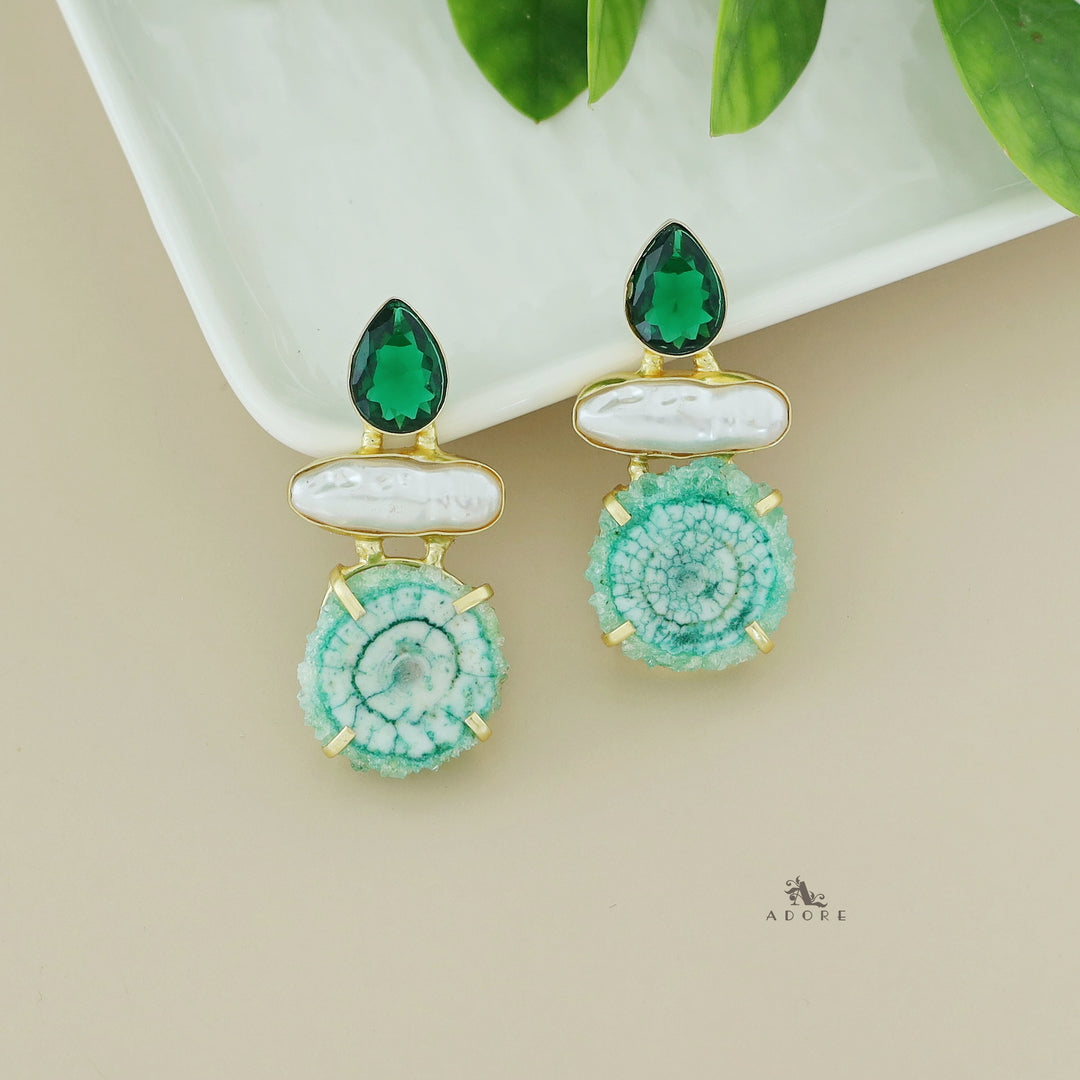 Tena Glossy Stone Baroque Agate Earring