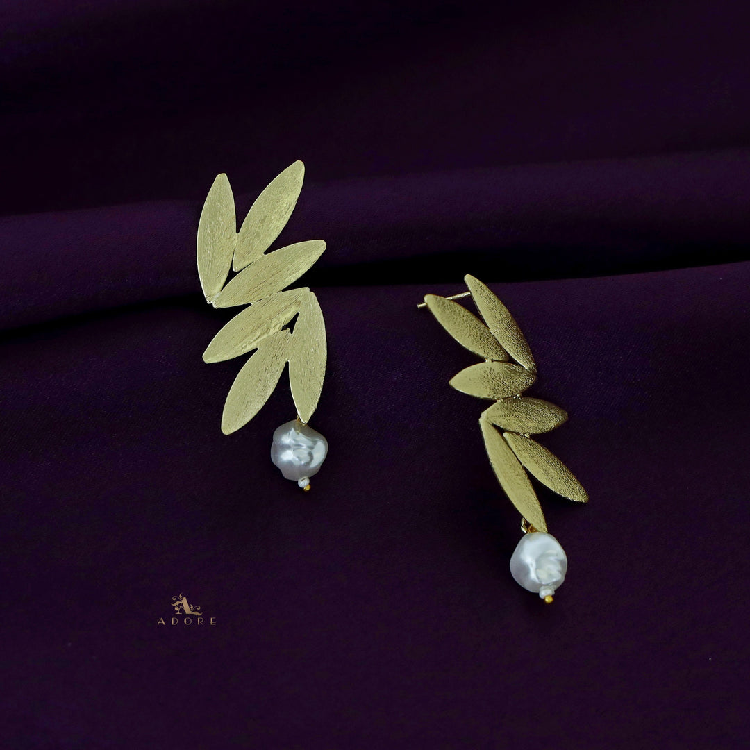 Leena Golden Leafy Baroque Earring