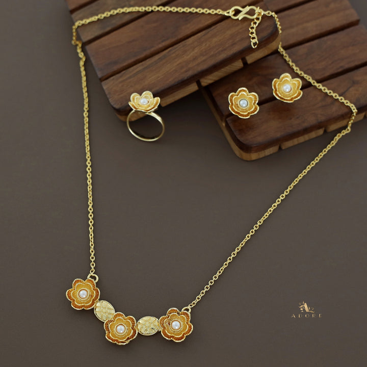 Ellis Golden Tri Pearl Blossom Neckpiece Combo