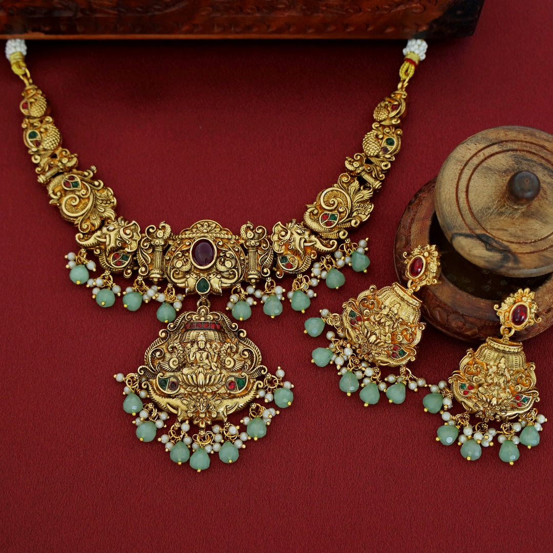 Pamadhya Lakshmi Pendant Neckpiece With Earring