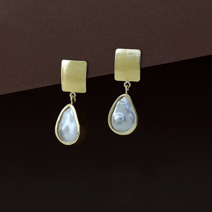 Navya Golden Square Baroque Earring