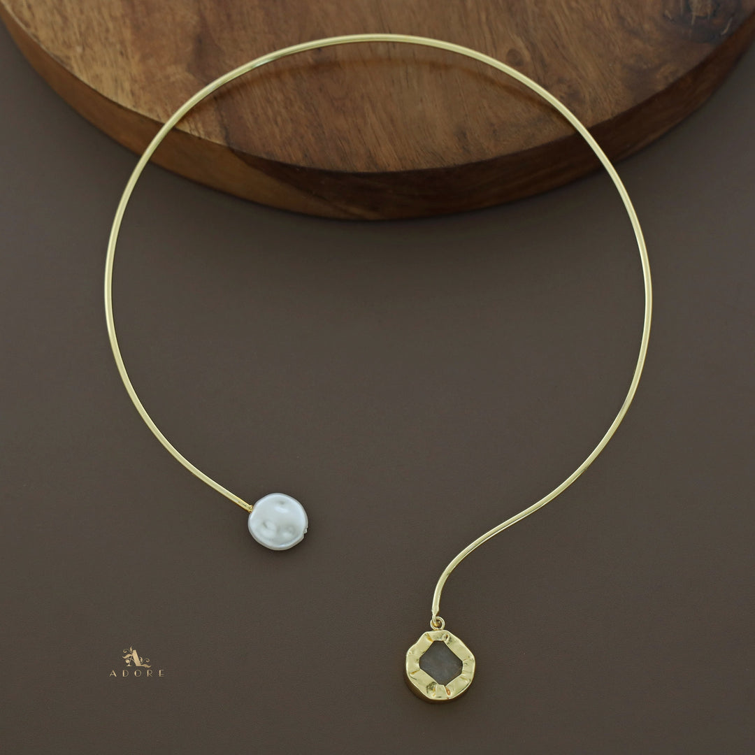 Nellie Golden Raw Stone + Baroque Neck Cuff