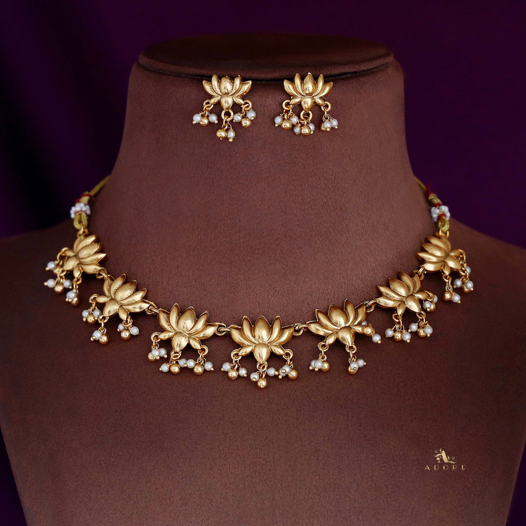 Srinika Lotus Pearl Short Neckpiece With Earring