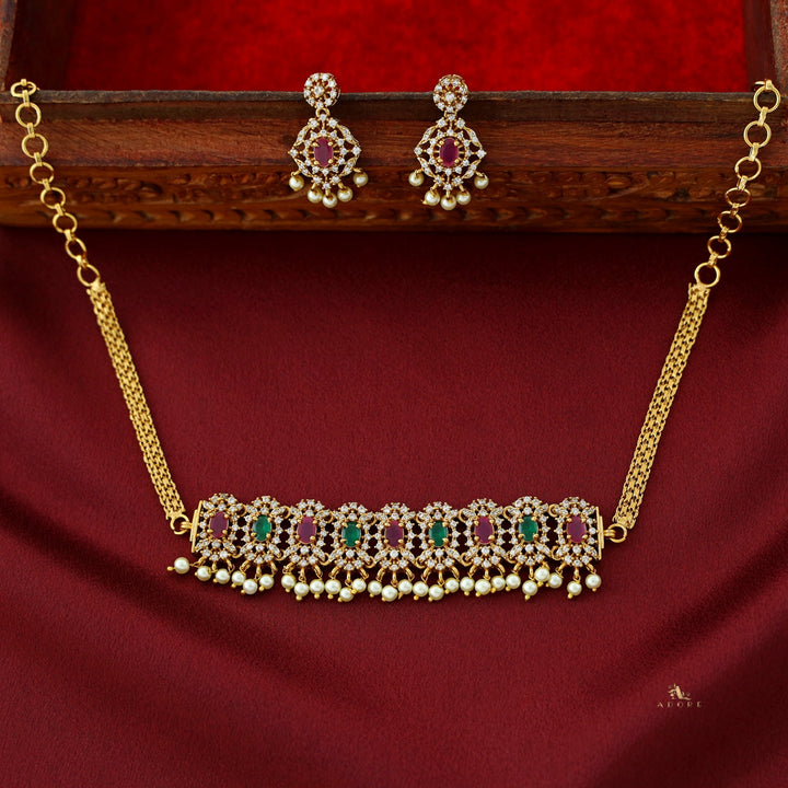 Aarushi Glossy Pearl Choker With Earring