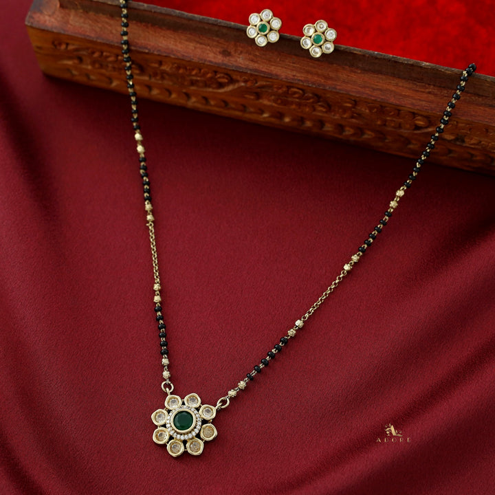 Dahlia Polki Kundan Mangalsutra With Stud