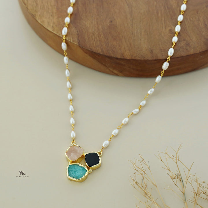 Raw Stone Rice Pearl Neckpiece