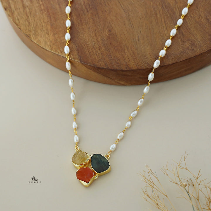 Raw Stone Rice Pearl Neckpiece