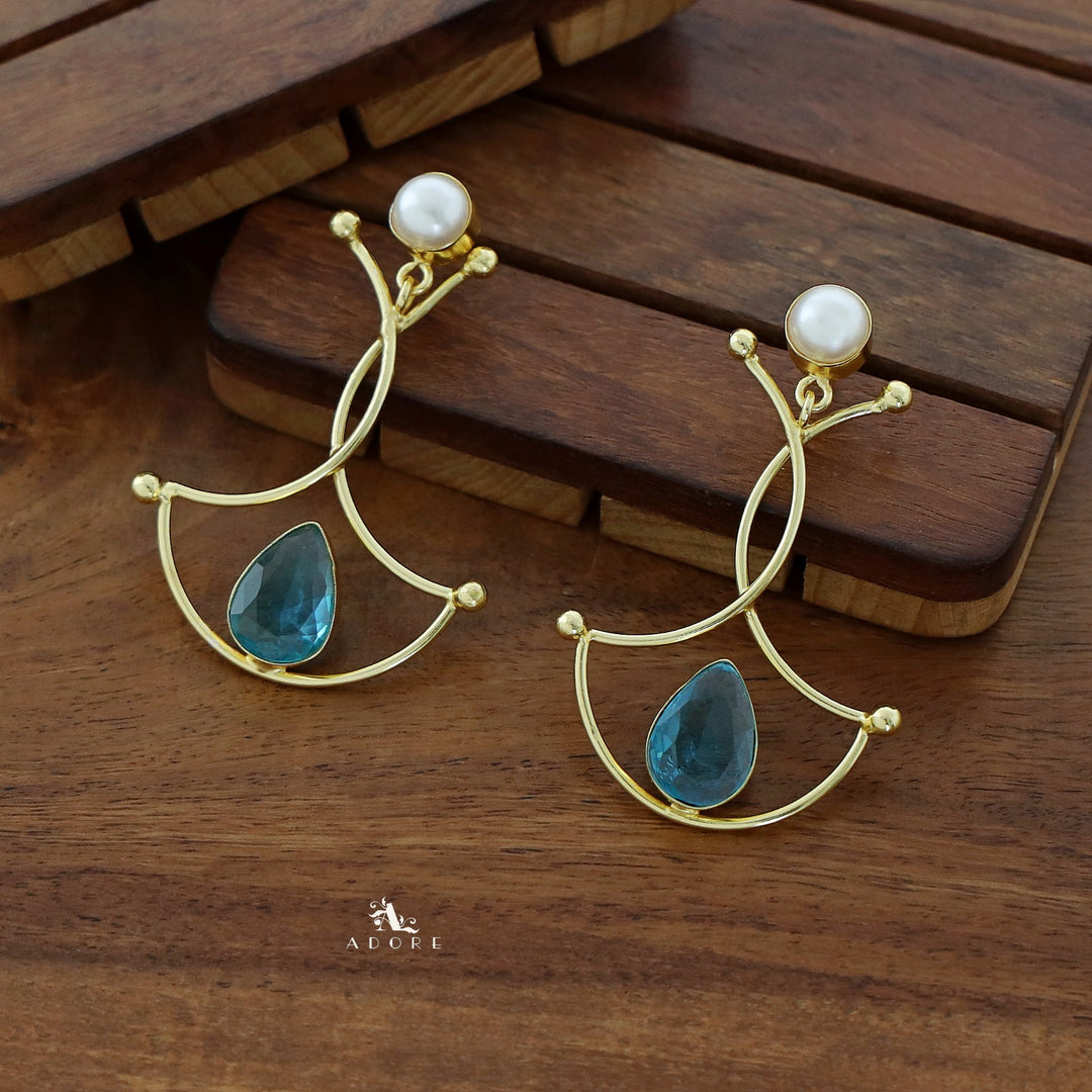 Triple Golden Arc Glossy Drop Pearl Earring