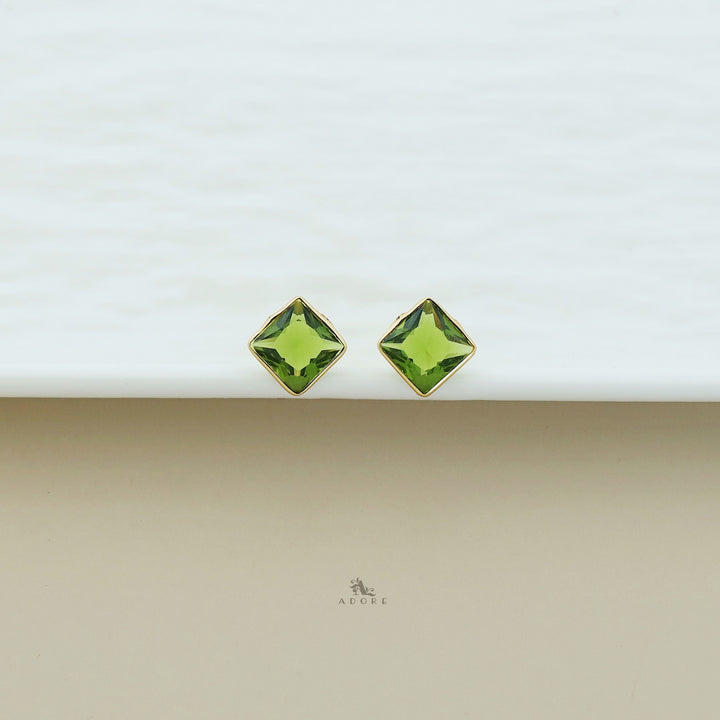 Golden Diamond Glossy Stud