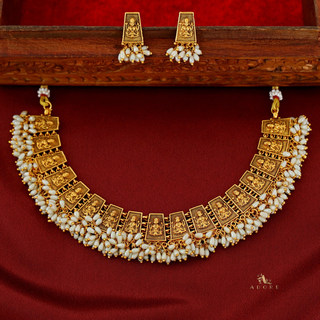 Dhyeya Lakshmi Rice Pearl Neckpiece With Earring