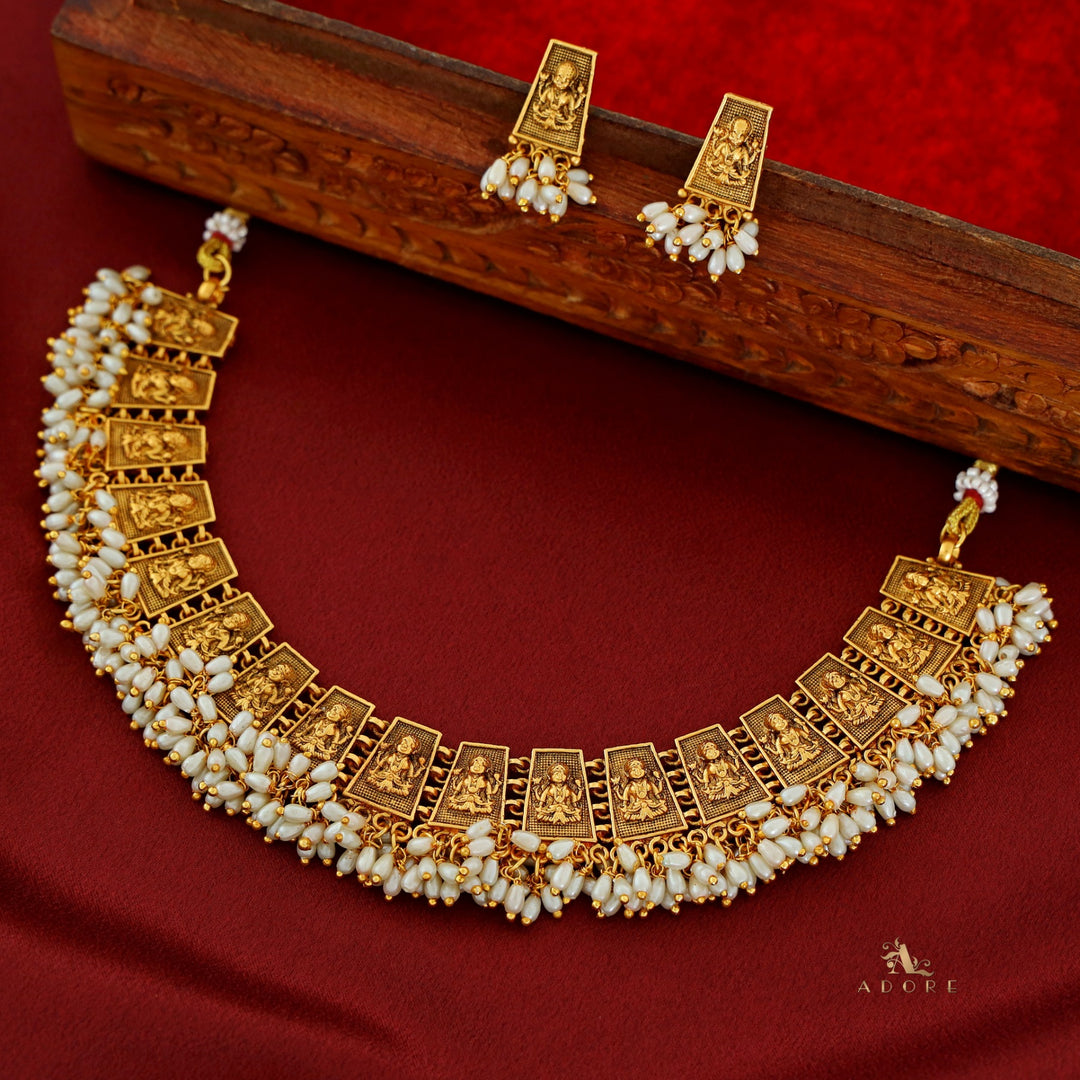 Dhyeya Lakshmi Rice Pearl Neckpiece With Earring