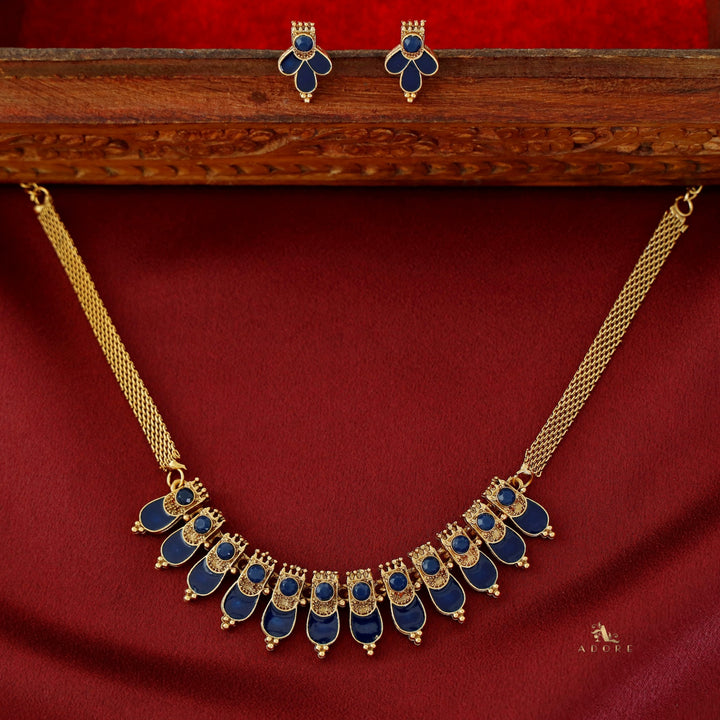 Dhruvi Enamel Circle Stone Short Neckpiece With Stud