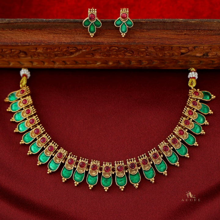 Dhruvi Enamel Circle Stone Neckpiece With Stud