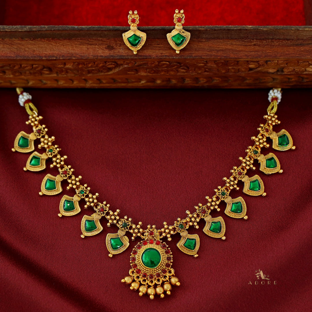 Parinitha Enamel Neckpiece With Earring