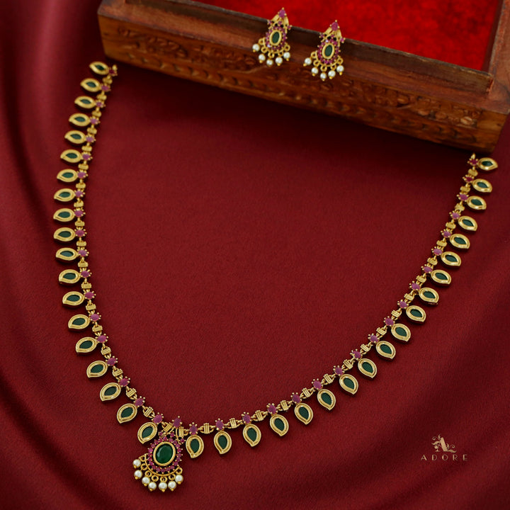 Devansha Palakka Long Neckpiece With Earring