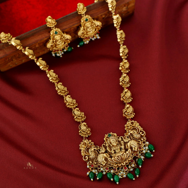 Naivedhi Mayoori Long Haram With Earring