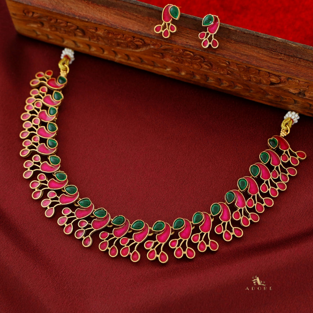 Aaraathana Golden Mayur Neckpiece With Earring