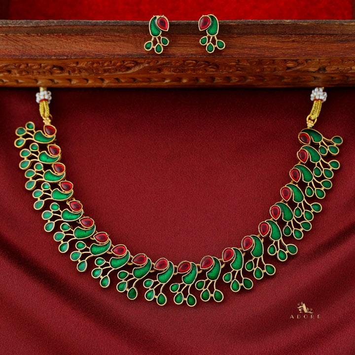 Aaraathana Golden Mayur Neckpiece With Earring