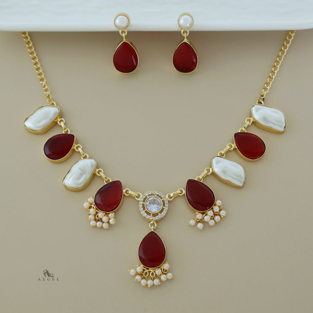 Jagrati Golden Pearl Baroque Drop Neckpiece With Earring