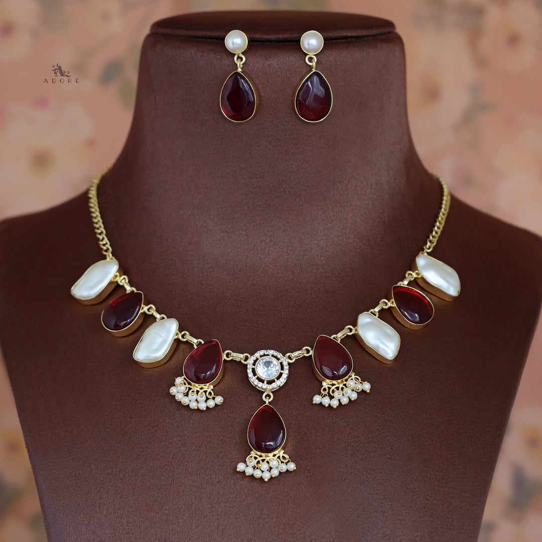 Jagrati Golden Pearl Baroque Drop Neckpiece With Earring