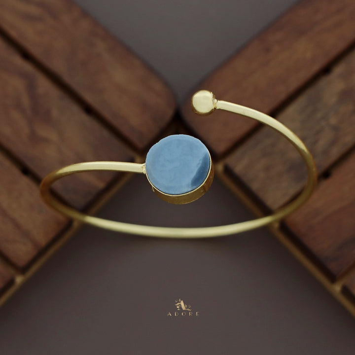 Ainora Front Open Bangle