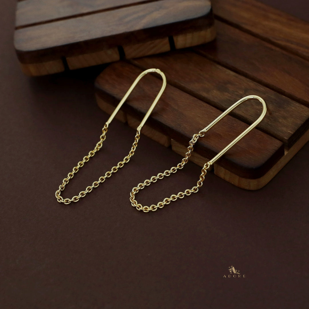 Golden Curvy Chain Earring