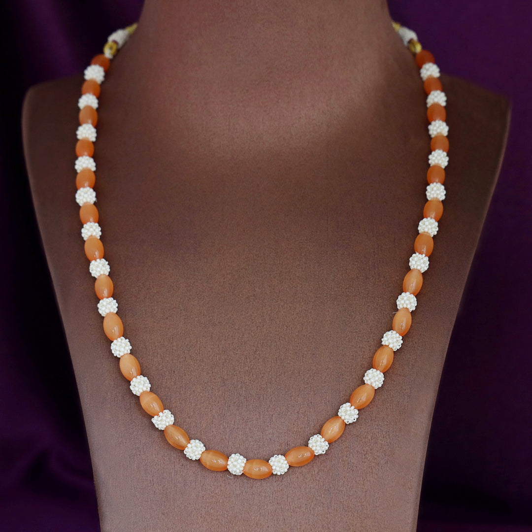 Salomi Oval Glossy Cluster Pearl Neckpiece