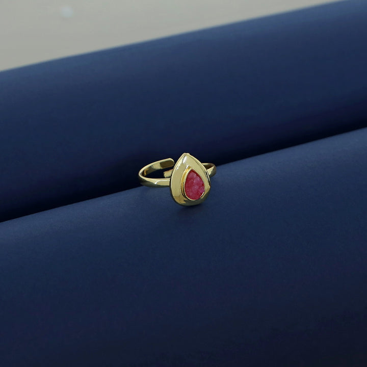 Viaara Golden Druzy Stone Ring