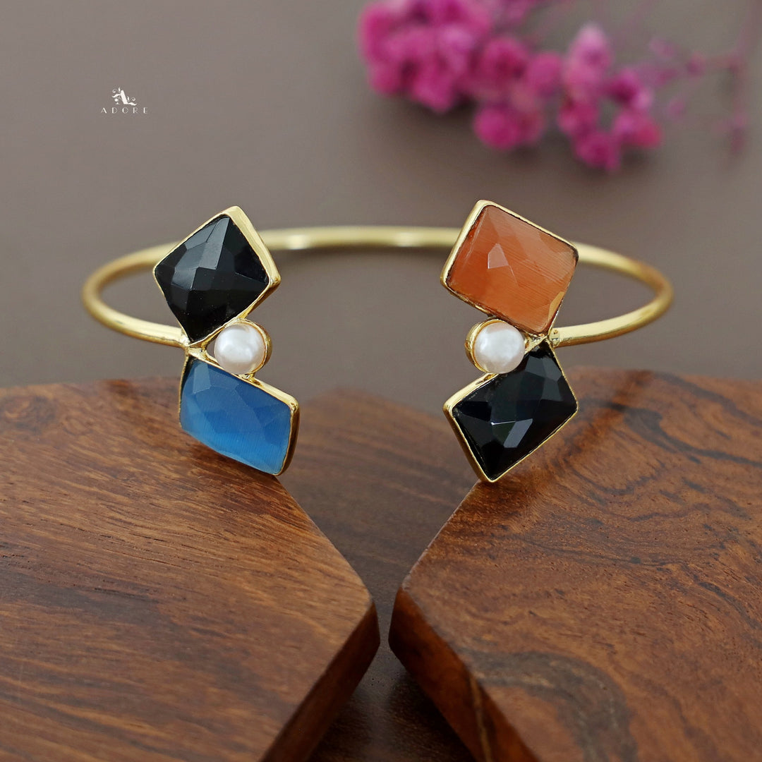 Tetra Rectangle Glossy + Pearl Bangle