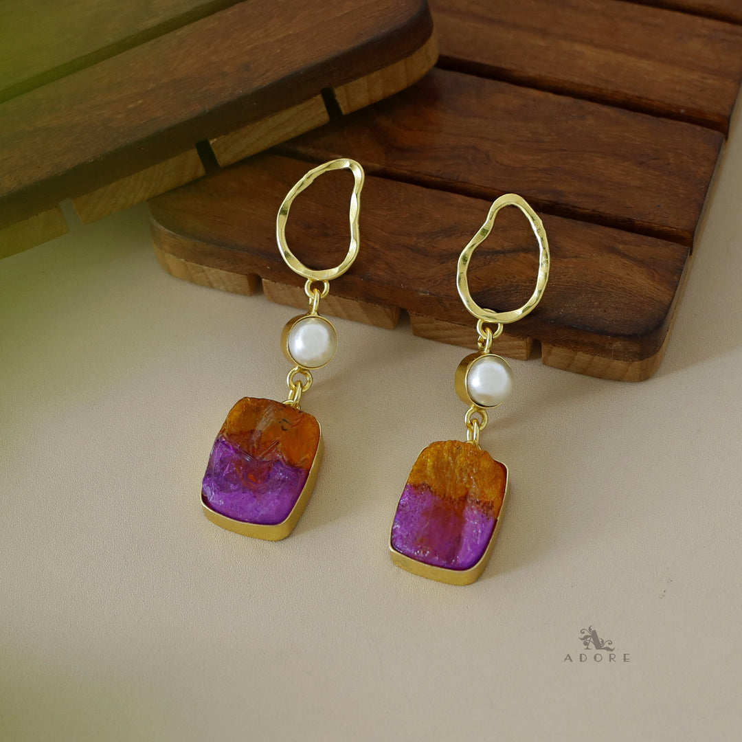 Golden Hammered Pearl Dyed Stone Earring