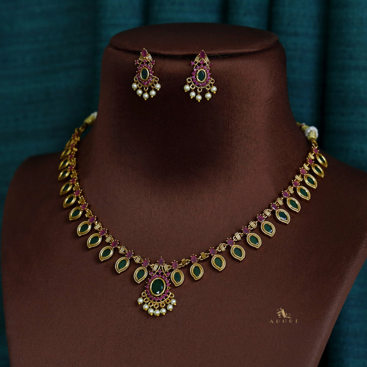 Devansha Paalakka Short Neckpiece With Earring