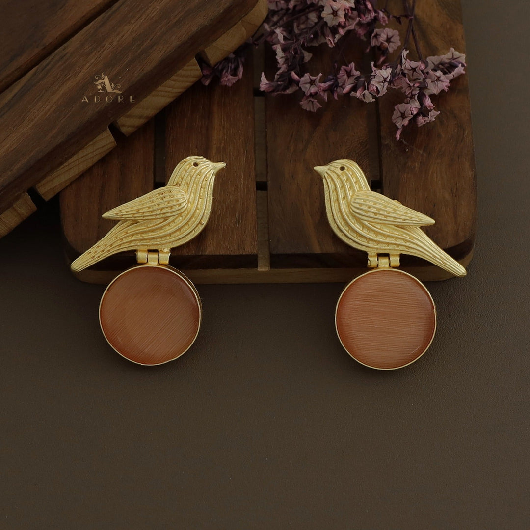 Pigeon Round Stone Earring